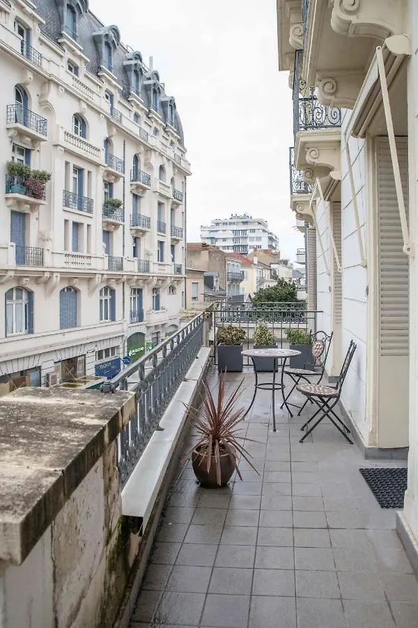 Appartement Design La Petite Europe - Ideal Curistes Vichy Apartment