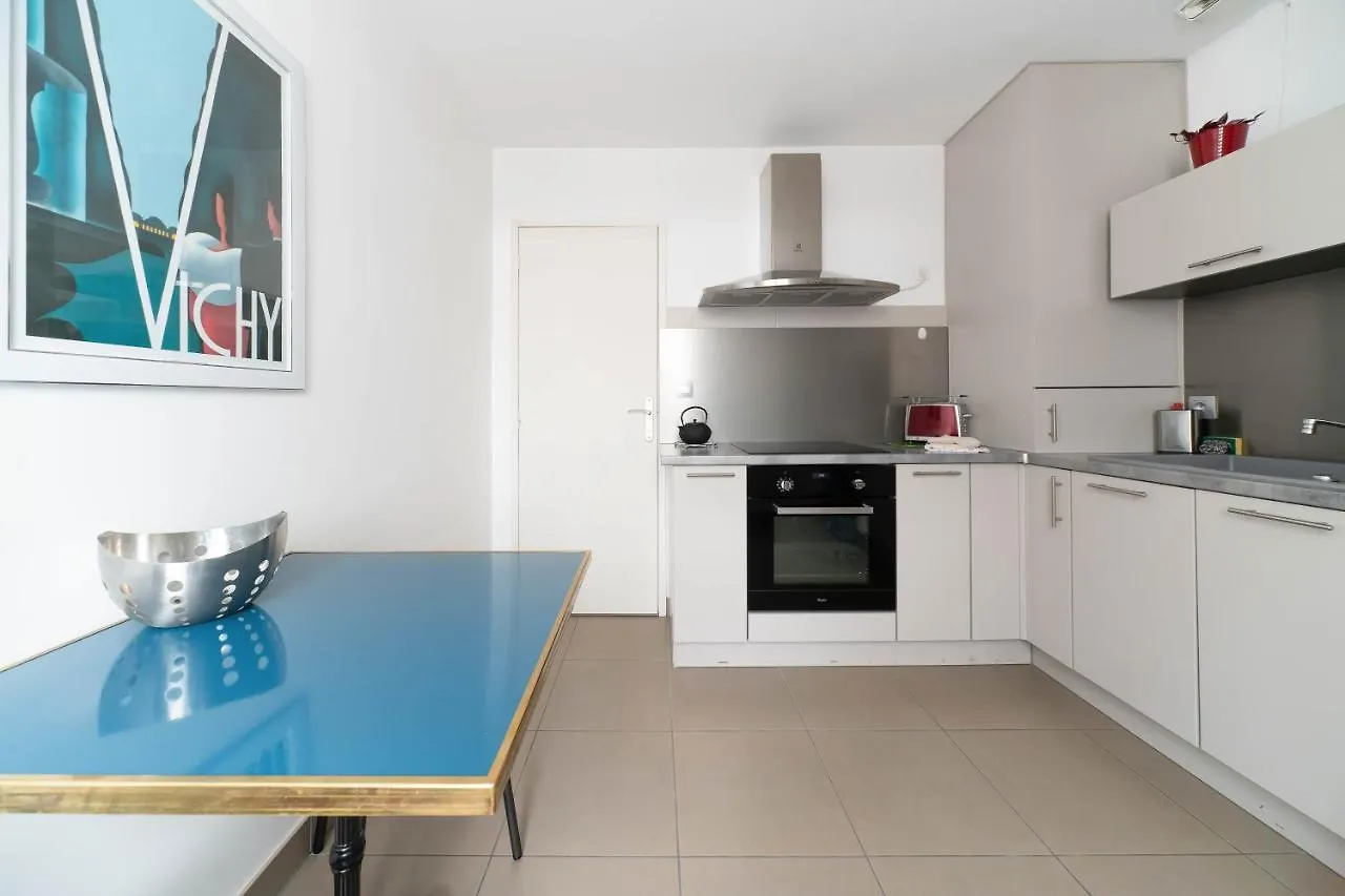 Appartement Design La Petite Europe - Ideal Curistes Vichy 0*,  France